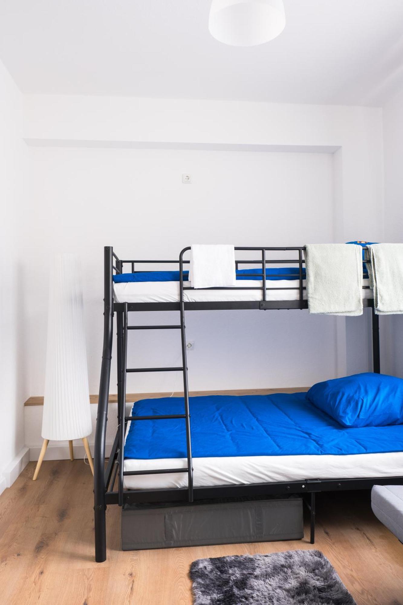 Hostel Maru Living C9 Κολωνία Εξωτερικό φωτογραφία